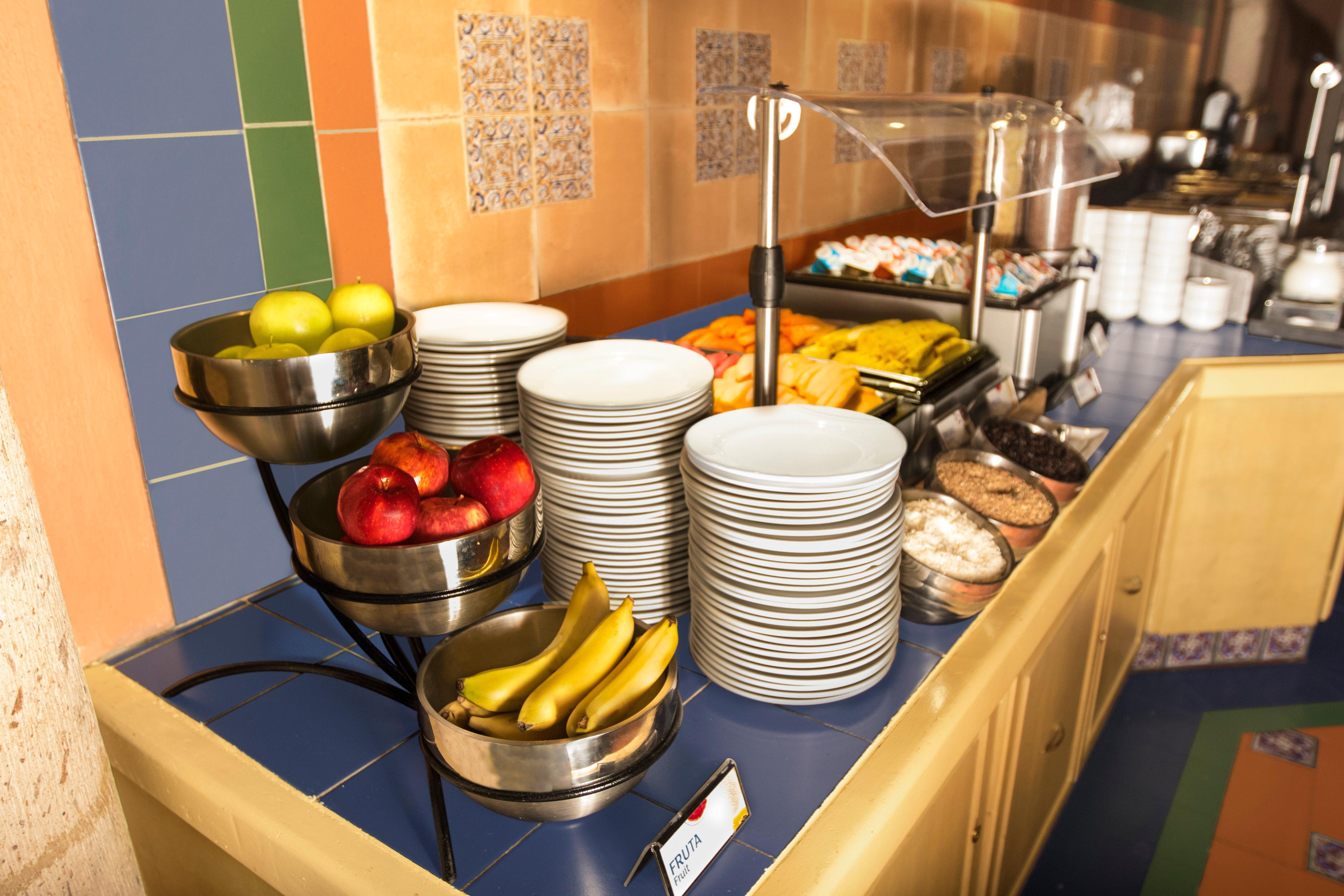 Holiday Inn Express Monterrey Galerias-San Jeronimo By Ihg Exterior photo