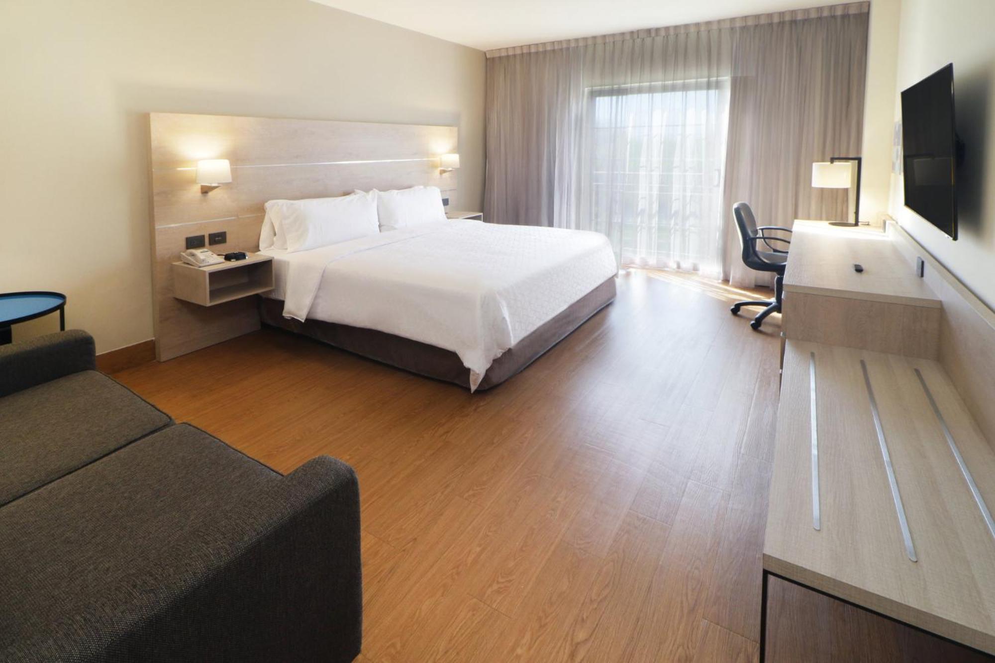 Holiday Inn Express Monterrey Galerias-San Jeronimo By Ihg Exterior photo